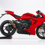 MV Agusta F3, centro de interés en una instalación artística presentada en el ComplexCon 2 MV Agusta F3 Rosso