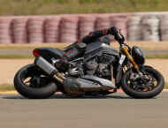 Triumph Speed Triple 1200 RS 2021 prueba circuito 23