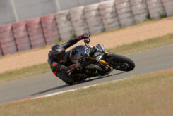 Triumph Speed Triple 1200 RS 2021: prueba y opinión 30 Triumph Speed Triple 1200 RS 2021 prueba circuito 25