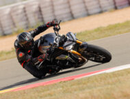 Triumph Speed Triple 1200 RS 2021 prueba circuito 27