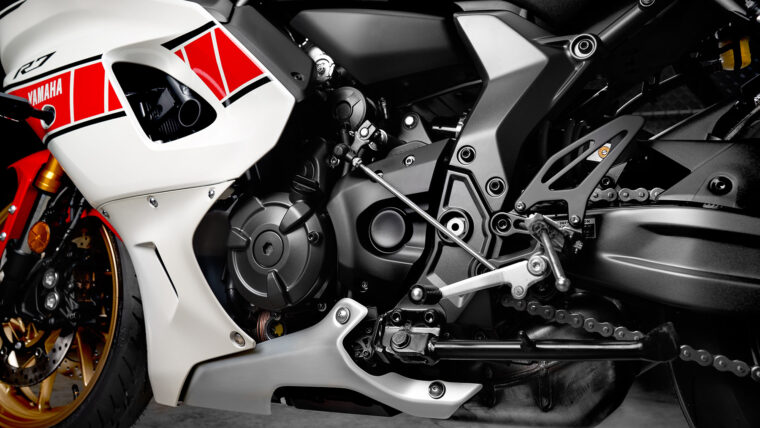 Yamaha-R7-60-Aniversario-2022 (11)