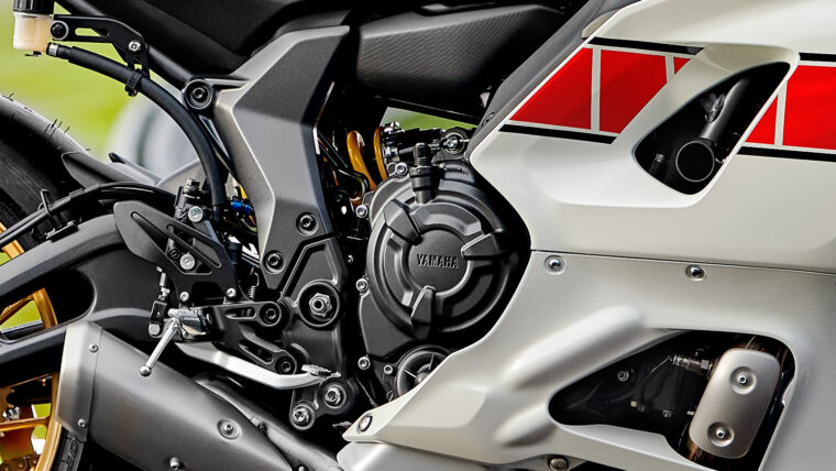 Yamaha-R7-60-Aniversario-2022 (14)