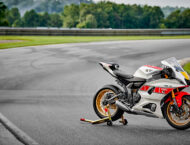 Yamaha R7 2024 80 Yamaha R7 60 Aniversario 2022 (27)