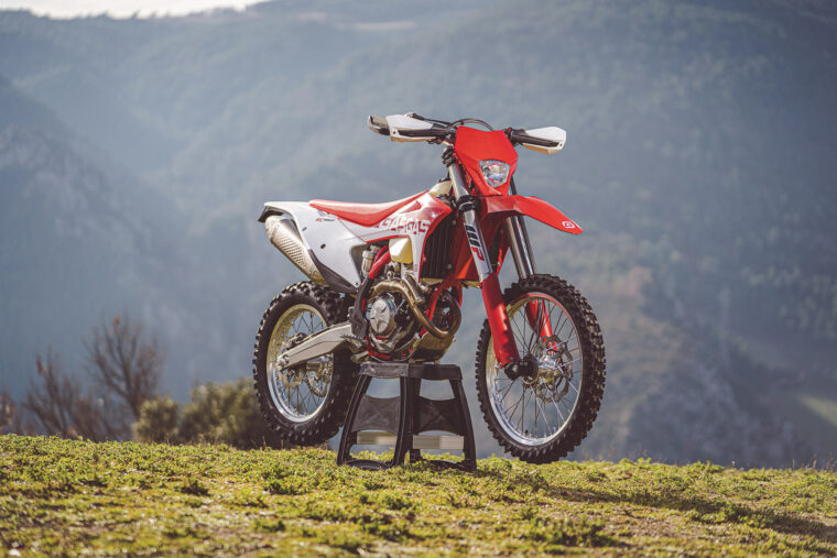 GasGas 2022: Así es su nueva gama de enduro y motocross 19 GasGas EC 350F 2022 enduro (13)