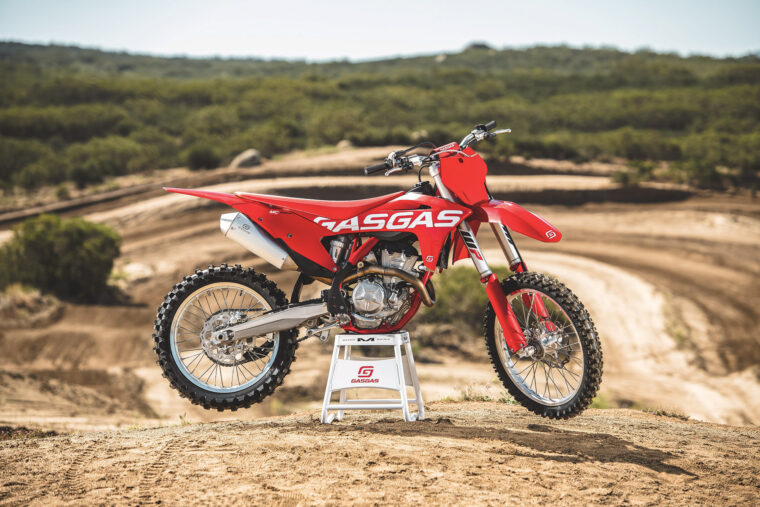 GasGas 2022: Así es su nueva gama de enduro y motocross 8 GasGas MC 350F 2022 motocross (11)