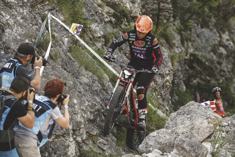 Laia Sanz gana en su regreso al trial ocho años después 3 Laia Sanz victoria trial Italia (10)