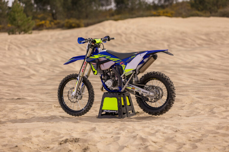 Sherco-125-SE-Factory-2022-enduro-accion (3)