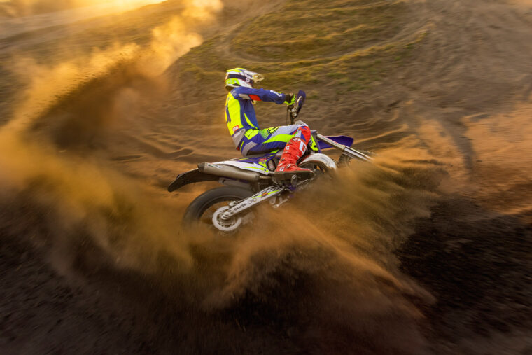 Sherco-250-SE-Factory-2022-enduro-accion (8)