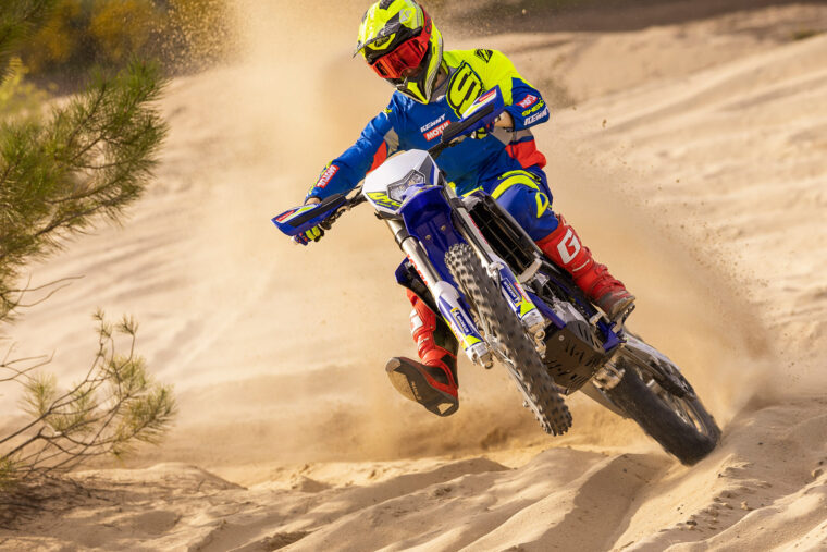 Sherco-300-SEF-Factory-2022-enduro-accion (5)