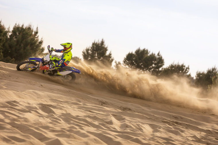 Sherco-300-SEF-Factory-2022-enduro-accion (6)