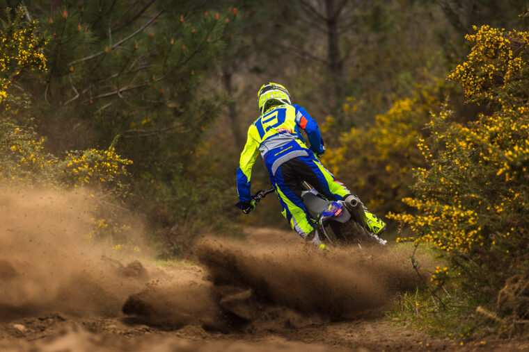 Sherco-450-SEF-Factory-2022-enduro-accion (3)