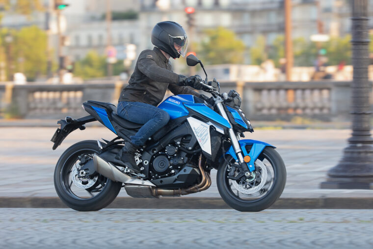 Suzuki presenta el servicio 'Home to Home' de recogida y entrega de la moto 1 Suzuki GSX S950 2021 9