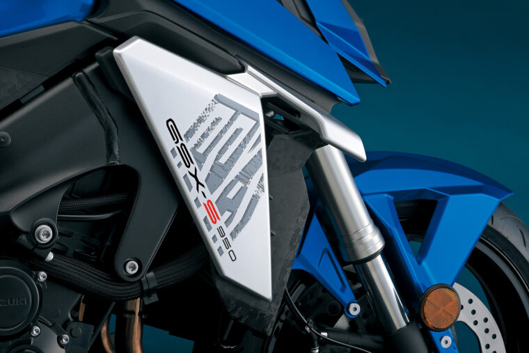 Suzuki-GSX-S950-2021-detalles-2