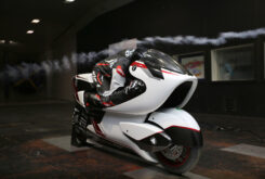 WMC250EV: White Motorcycle desvela su moto eléctrica de récord 4 White Motorcycle WMC250EV moto electrica (106)