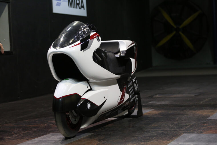 White-Motorcycle-WMC250EV-moto-electrica (108)