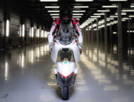 WMC250EV: White Motorcycle desvela su moto eléctrica de récord 50 White Motorcycle WMC250EV moto electrica (19)