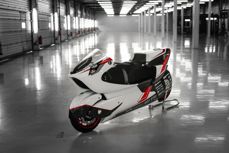 White-Motorcycle-WMC250EV-moto-electrica (41)