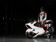 WMC250EV: White Motorcycle desvela su moto eléctrica de récord 38 White Motorcycle WMC250EV moto electrica (58)