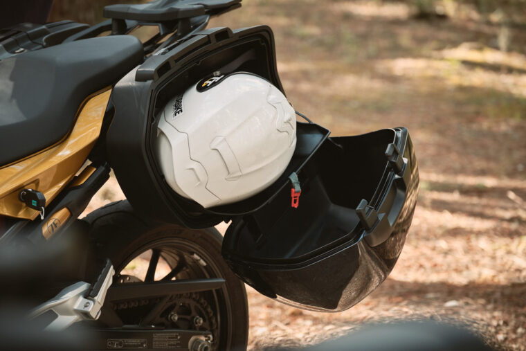 BMW-F-900-XR-2021-detalles-1