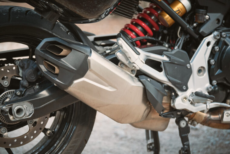 BMW-F-900-XR-2021-detalles-15