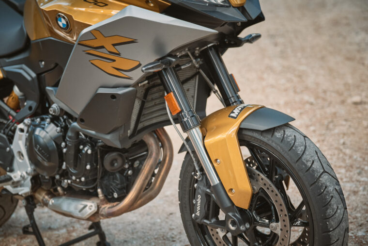 BMW-F-900-XR-2021-detalles-23