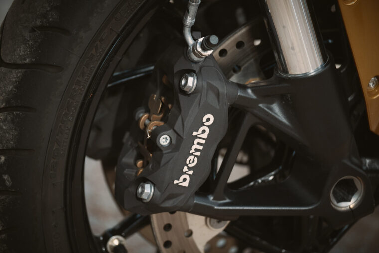 BMW-F-900-XR-2021-detalles-5