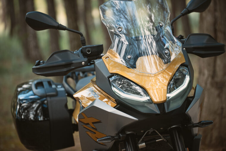 BMW-F-900-XR-2021-detalles-6