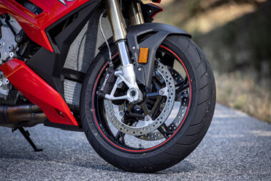BMW S 1000 R 2021 detalles 4