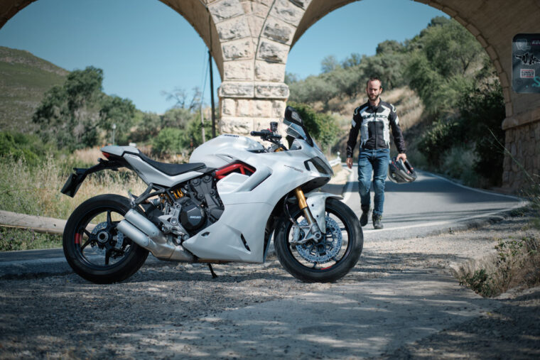 Ducati-Supersport-950-S-2021-detalles-51