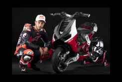 Italjet Dragster. Andrea Dovizioso, piloto probador del excéntrico scooter italiano 19 Italjet Dragster Andrea Dovizioso