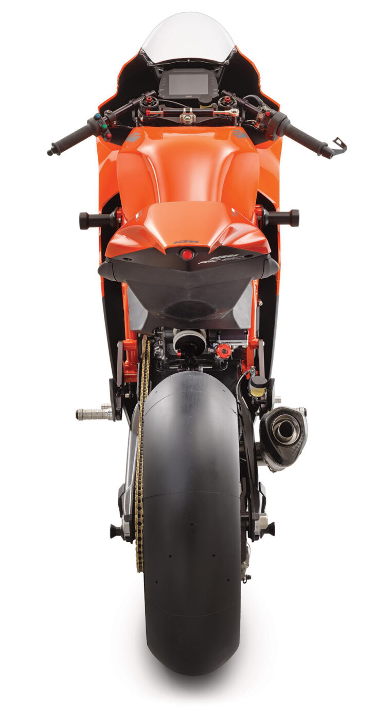 KTM-RC-8C-2022 (18)