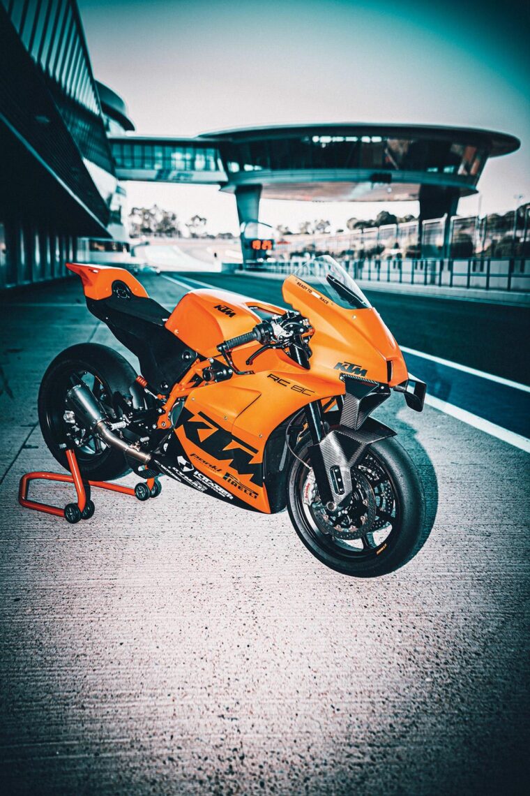 KTM-RC-8C-2022 (72)