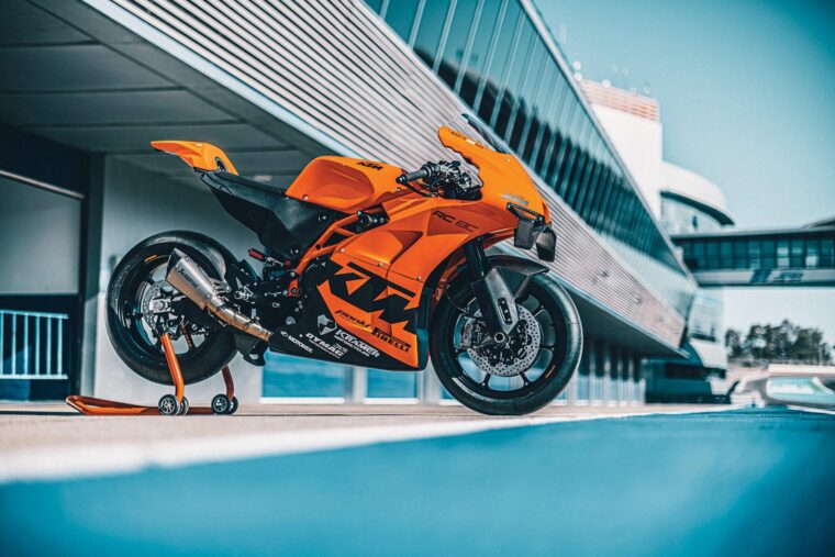 KTM-RC-8C-2022 (76)