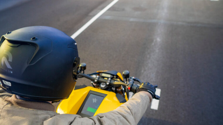 Verge-TS-accion-moto-electrica (2)