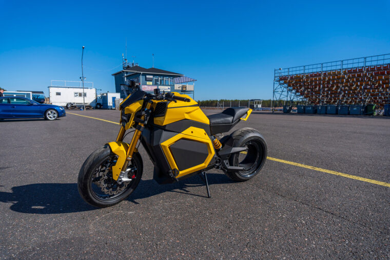 Verge-TS-accion-moto-electrica (4)