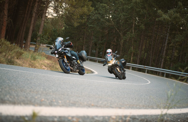 Yamaha-Tracer-9-GT-vs-BMW-F-900-XR-2021-16