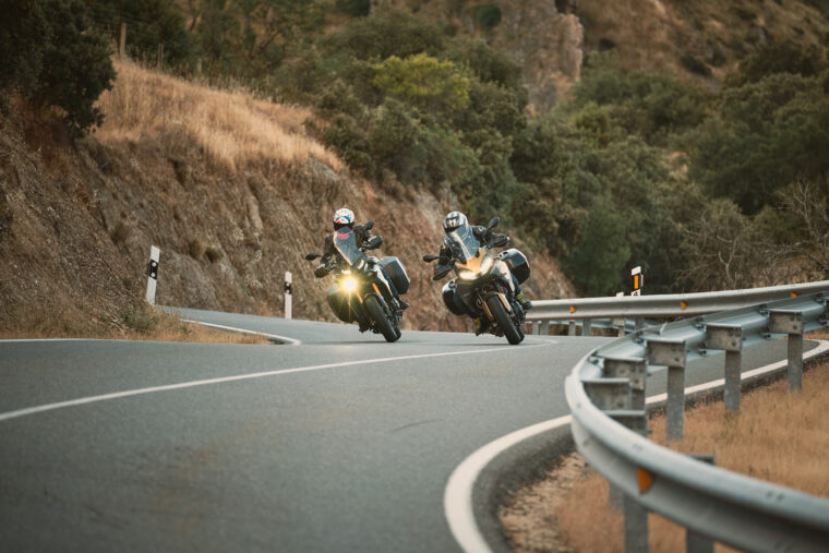 Yamaha-Tracer-9-GT-vs-BMW-F-900-XR-2021-26