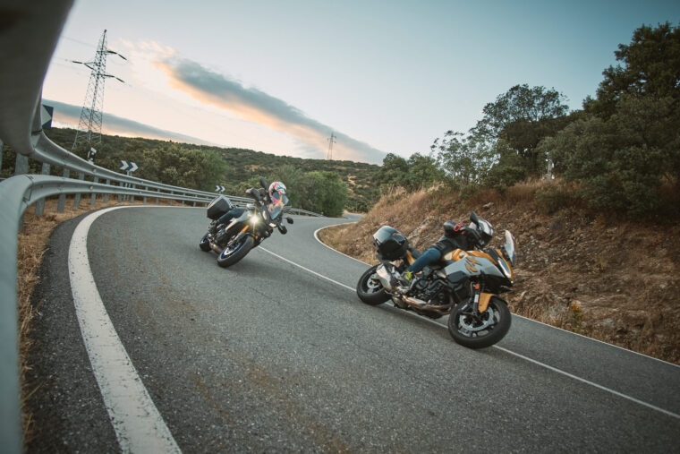 Yamaha-Tracer-9-GT-vs-BMW-F-900-XR-2021-31