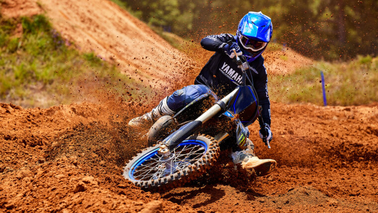 Yamaha-YZ250-Monster-Edition-2022-motocross (6)