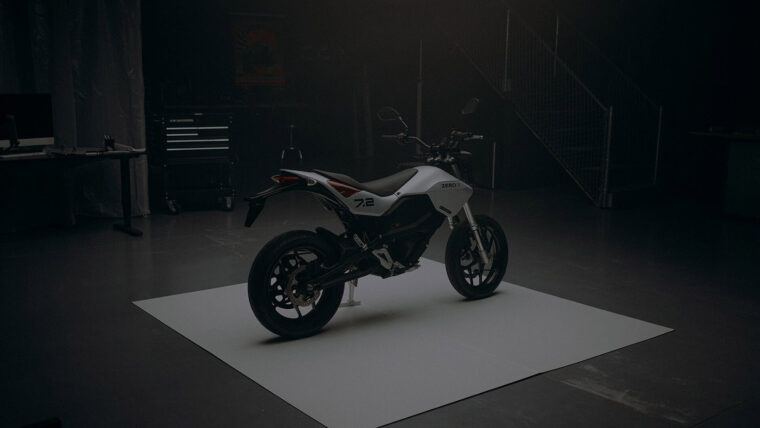 Zero-FXE-2022-moto-electrica (19)