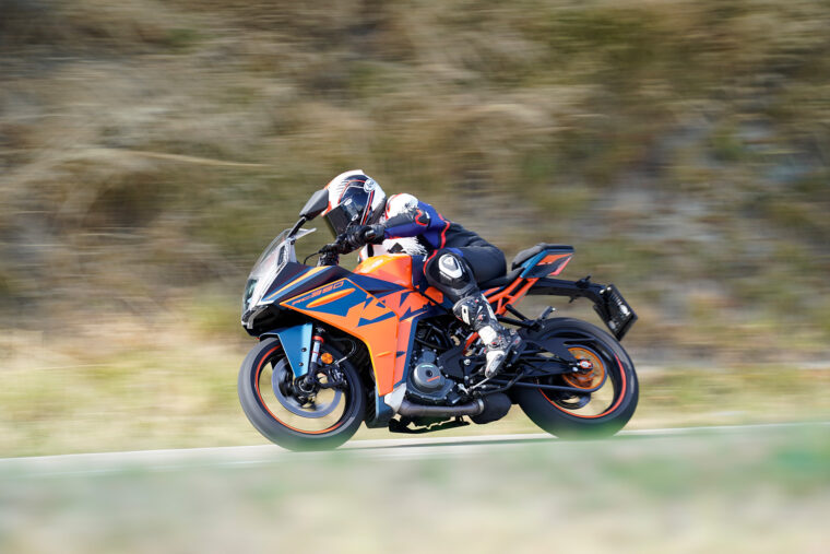 KTM RC 390 2022 Prueba - 34