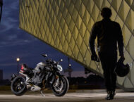 MV Agusta Brutale 1000 RS 2022 ambiente (19)