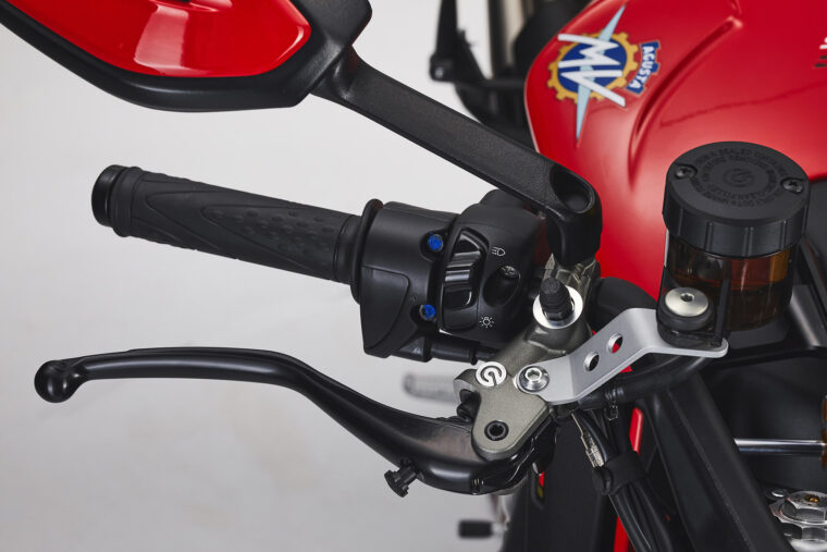 MV-Agusta-Brutale-1000-RS-2022-detalles (15)