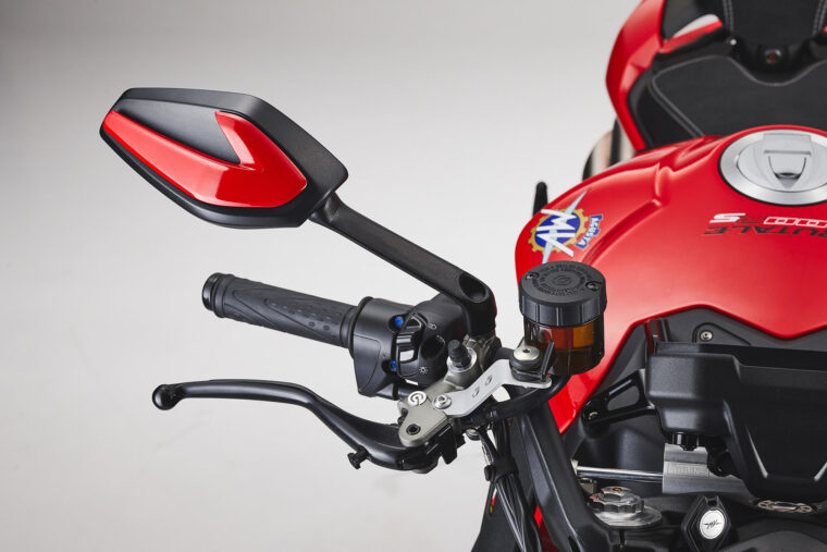 MV-Agusta-Brutale-1000-RS-2022-detalles (20)