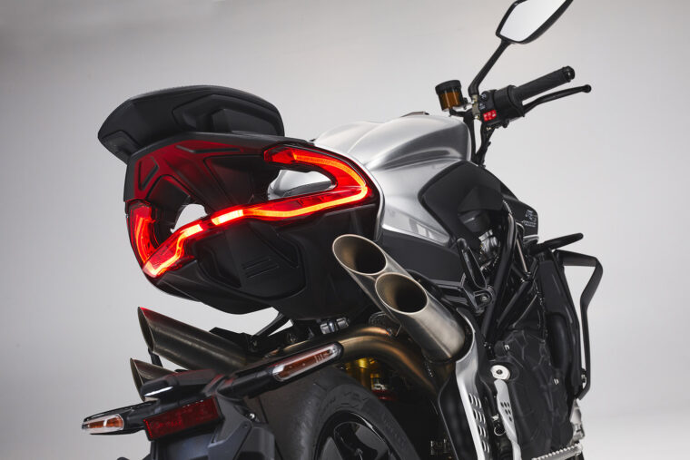 MV-Agusta-Brutale-1000-RS-2022-detalles (41)
