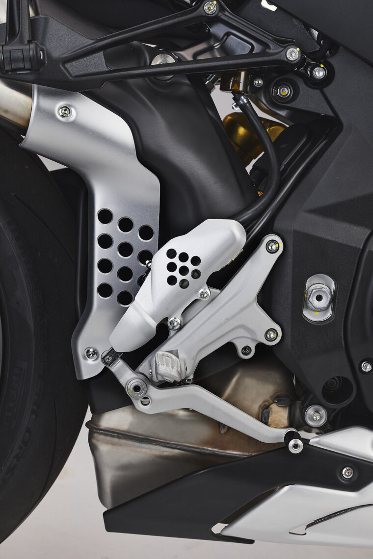 MV-Agusta-Brutale-1000-RS-2022-detalles (56)