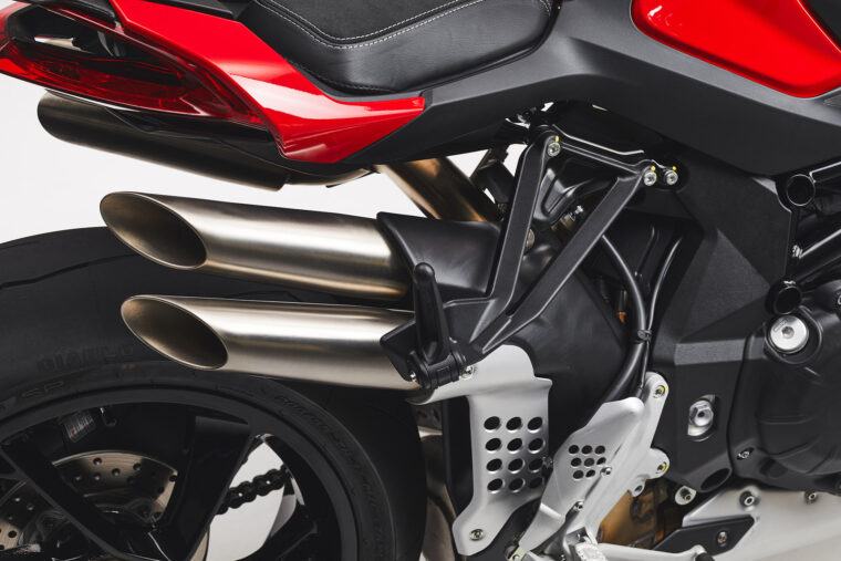 MV-Agusta-Brutale-1000-RS-2022-detalles (9)
