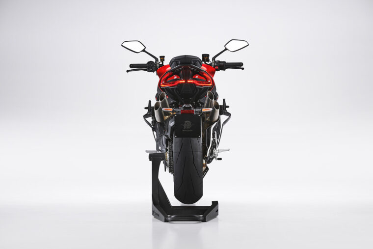 MV-Agusta-Brutale-1000-RS-2022-estudio (10)