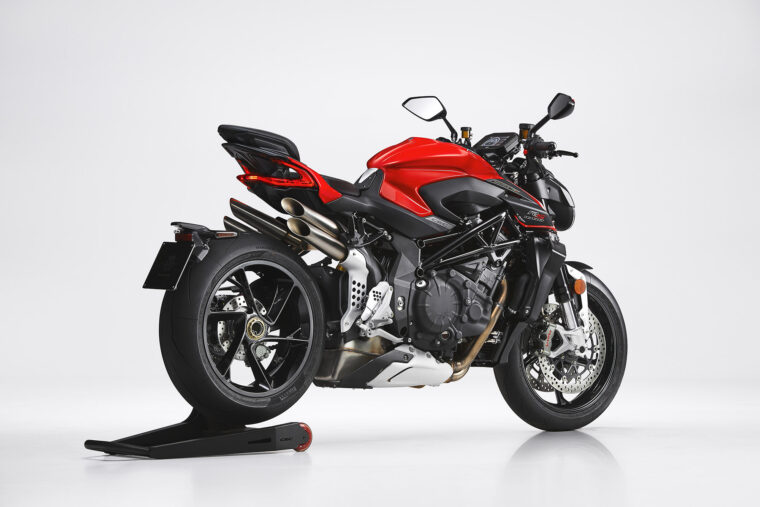 MV-Agusta-Brutale-1000-RS-2022-estudio (11)