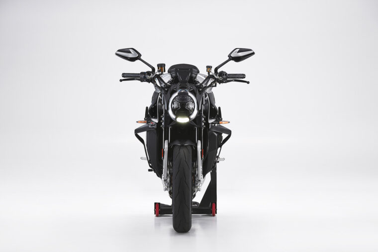 MV-Agusta-Brutale-1000-RS-2022-estudio (13)